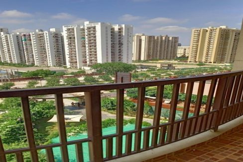 75_JewelNoida_2700sqft_9