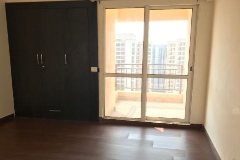 Sector 134 Kosmos 2BHK 945sqft Semifurnished 5