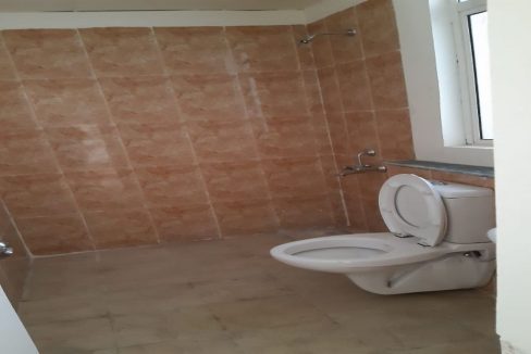 Sector 134 Kosmos 2BHK Unfurnished Sale 3