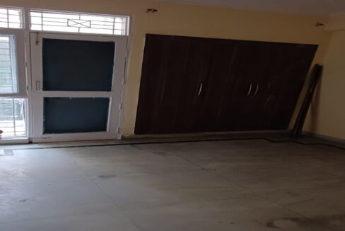 Sec82_vivek_1460sqft_rent (2)